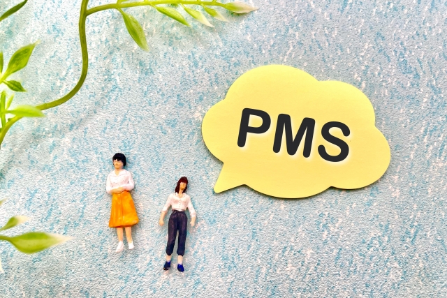 PMSに悩む女性